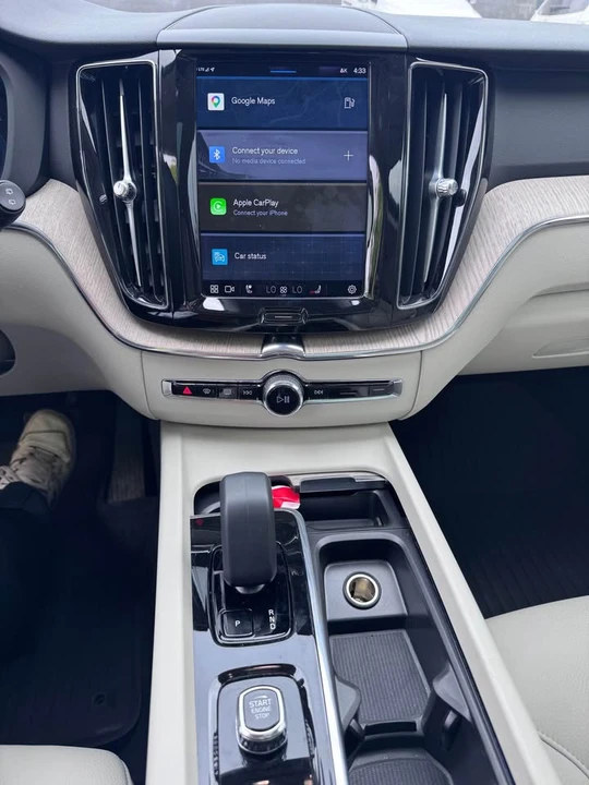 2023 Volvo XC60 2nd Gen - Image 3 of 8