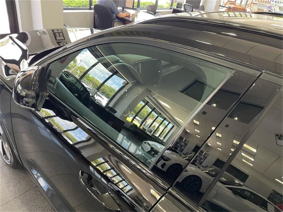 2023 Volvo XC60 2nd Gen - Image 14 of 31