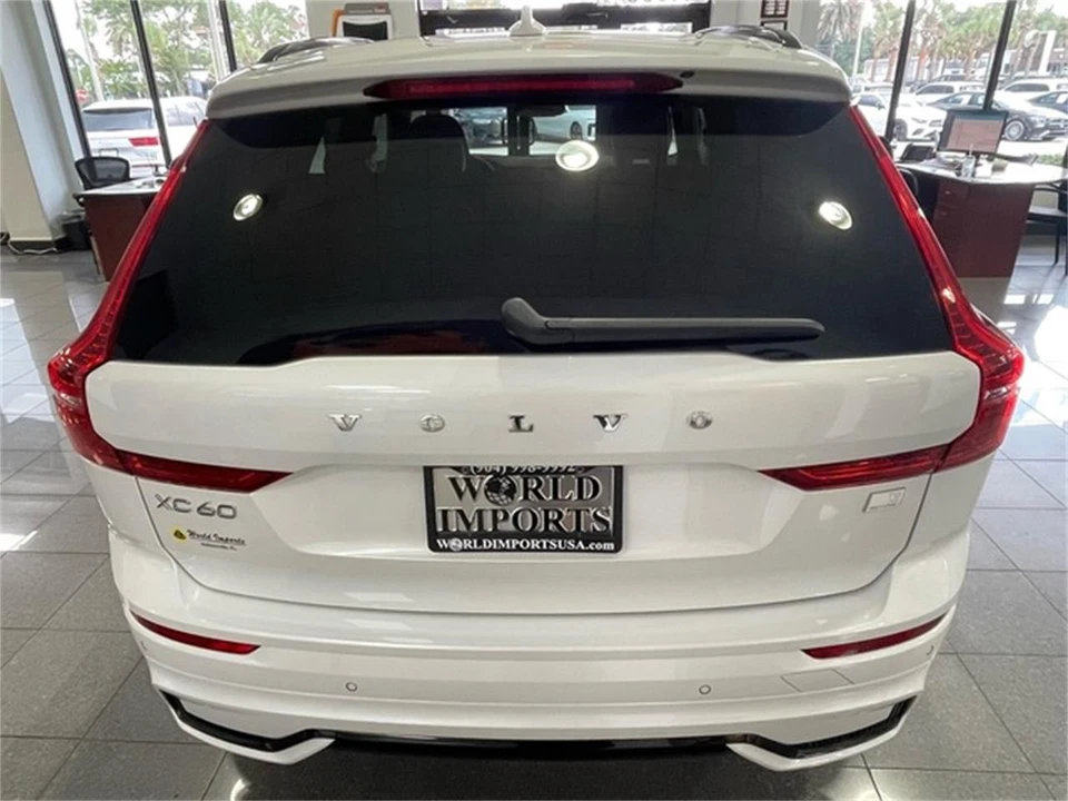 2023 Volvo XC60 2nd Gen - Image 4 of 31