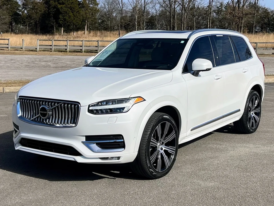 2023 Volvo XC90 2nd Gen - Image 2 of 12
