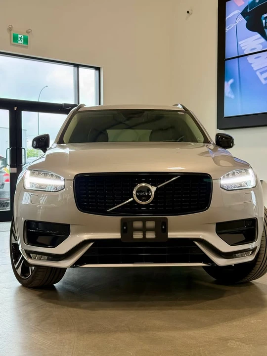 2023 Volvo XC90 2nd Gen - Image 2 of 16