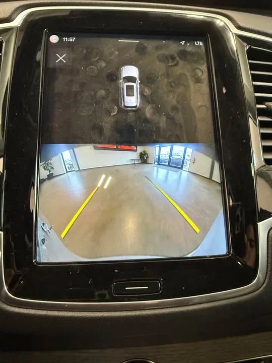 2023 Volvo XC90 2nd Gen - Image 15 of 16