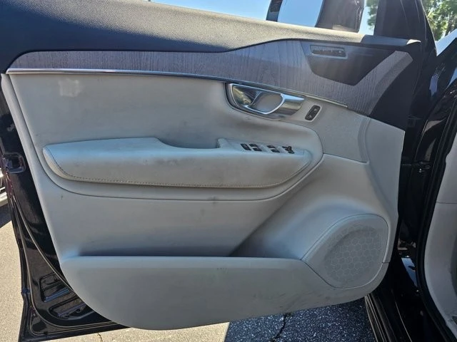 2023 Volvo XC90 2nd Gen - Image 11 of 15