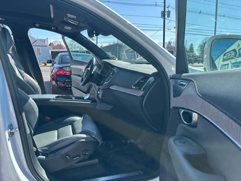 2023 Volvo XC90 2nd Gen - Image 11 of 12