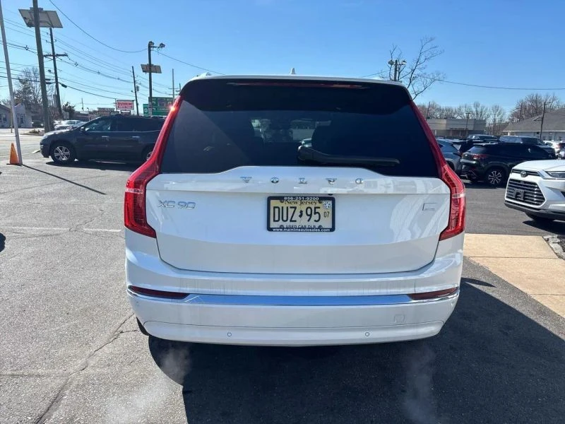 2023 Volvo XC90 2nd Gen - Image 5 of 12