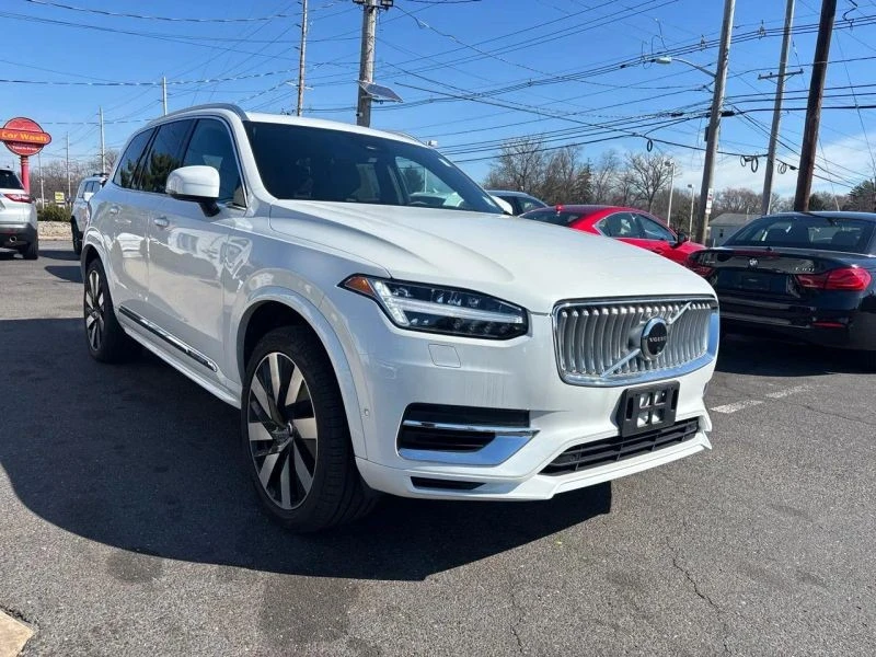 2023 Volvo XC90 2nd Gen - Image 7 of 12