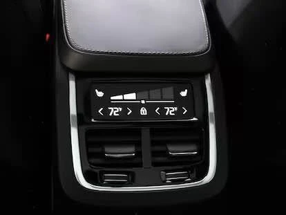 2023 Volvo XC90 2nd Gen - Image 15 of 16