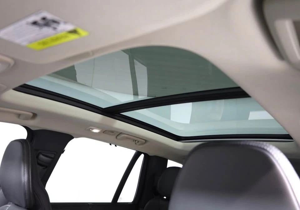2023 Volvo XC90 2nd Gen - Image 11 of 15