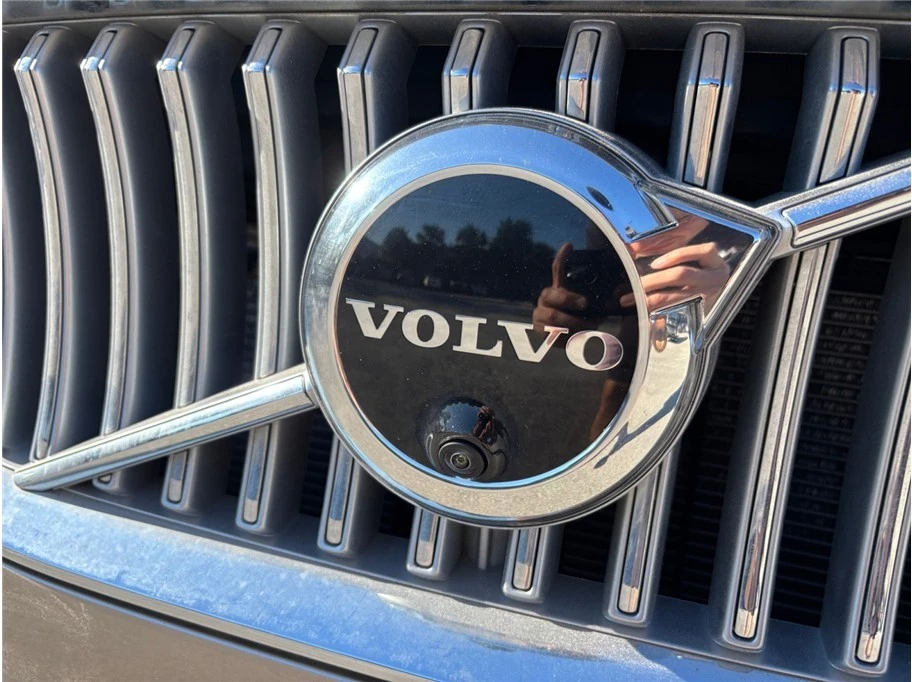 2023 Volvo XC90 2nd Gen - Image 14 of 21