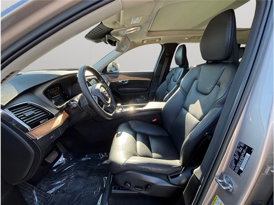 2023 Volvo XC90 2nd Gen - Image 2 of 21