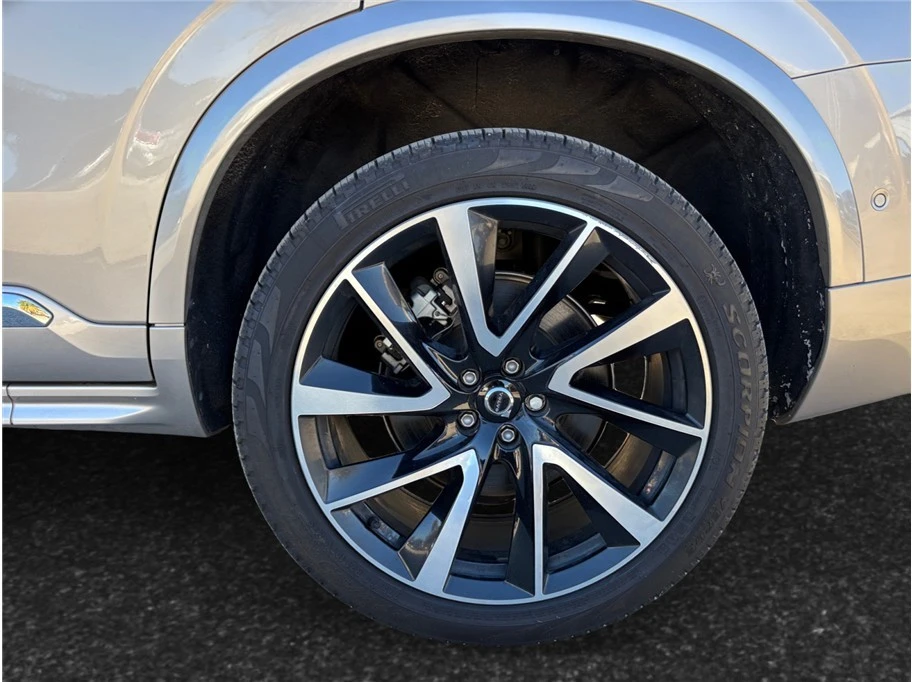 2023 Volvo XC90 2nd Gen - Image 15 of 21