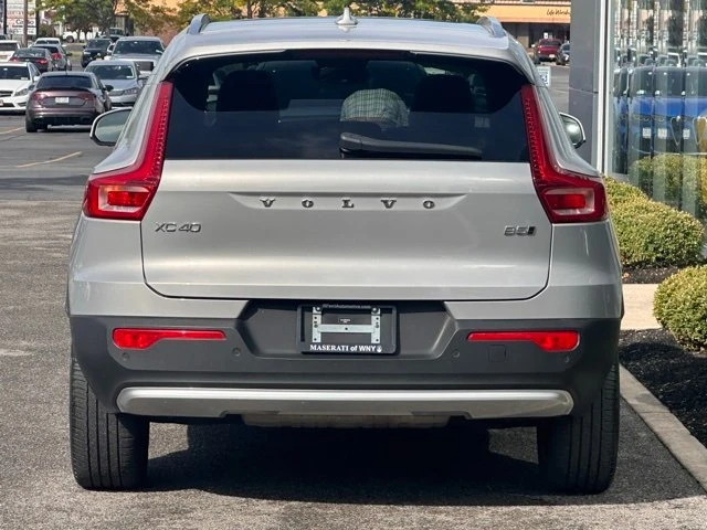 2023 Volvo XC40 - Image 10 of 12