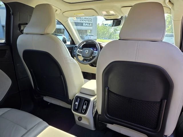 2023 Volvo XC40 - Image 19 of 20
