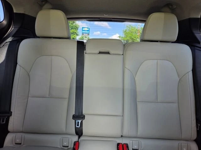 2023 Volvo XC40 - Image 13 of 20
