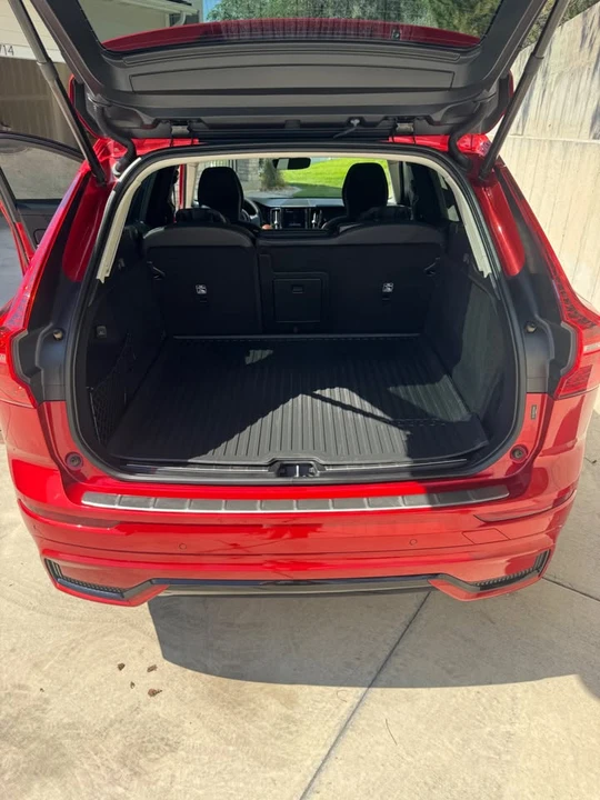2023 Volvo XC60 2nd Gen - Image 7 of 12