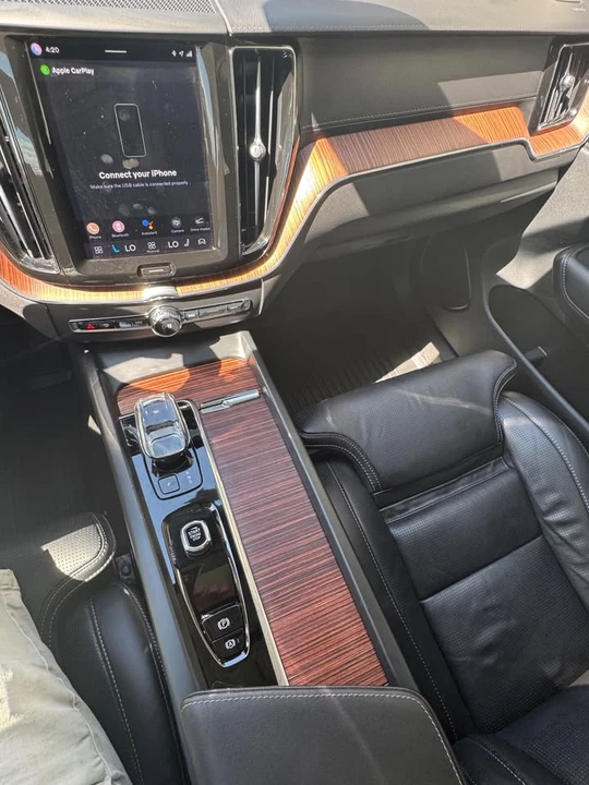 2023 Volvo XC60 2nd Gen - Image 10 of 12