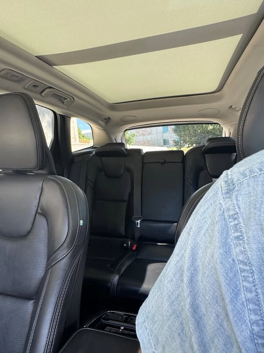 2023 Volvo XC60 2nd Gen - Image 11 of 12