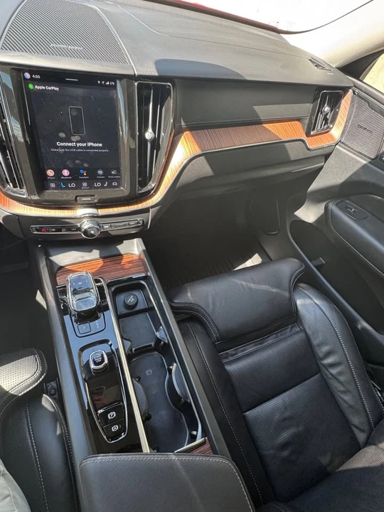 2023 Volvo XC60 2nd Gen - Image 9 of 12