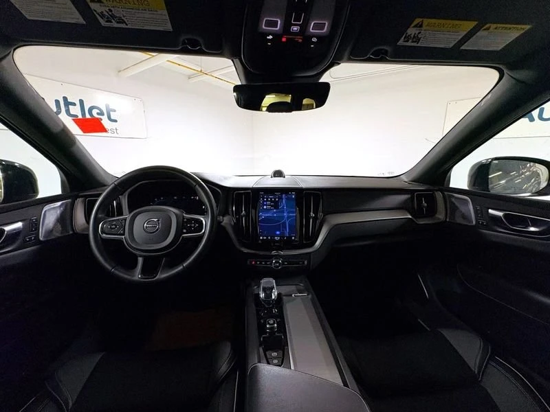 2023 Volvo XC60 2nd Gen - Image 16 of 20