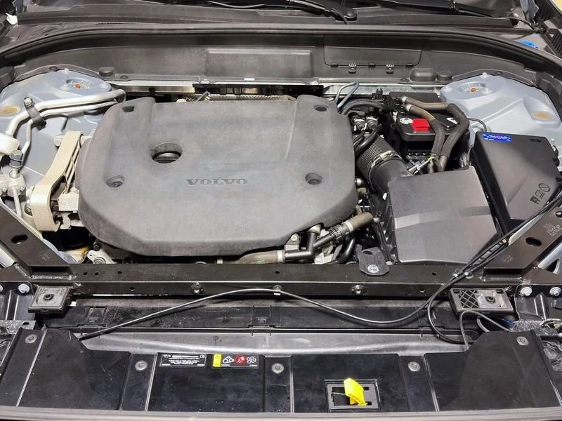 2023 Volvo XC60 2nd Gen - Image 18 of 20