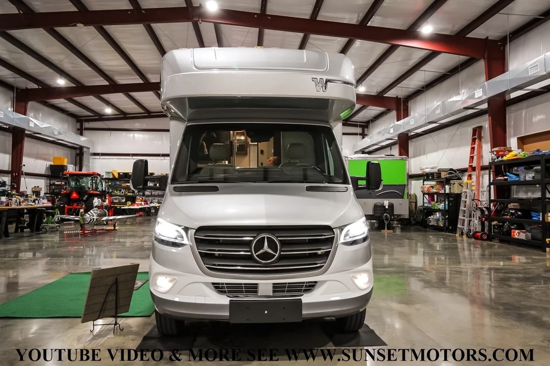 2023 Winnebago - Image 2 of 21