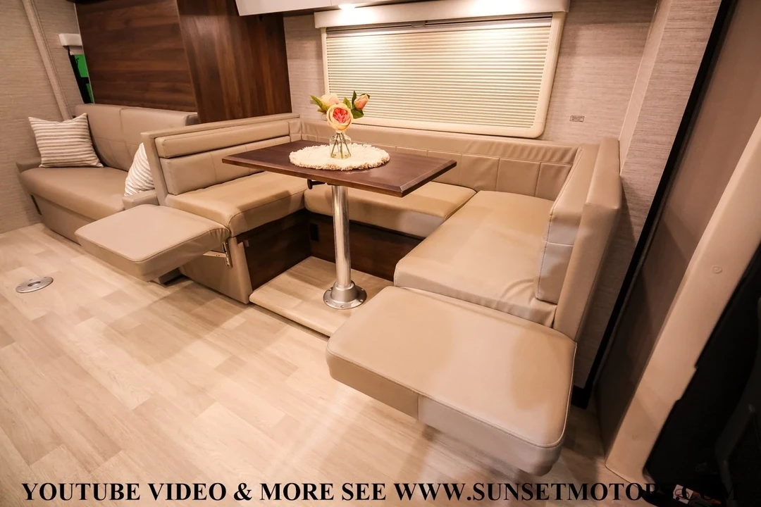 2023 Winnebago - Image 13 of 21