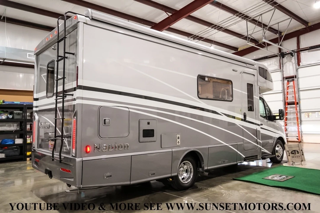 2023 Winnebago - Image 10 of 21