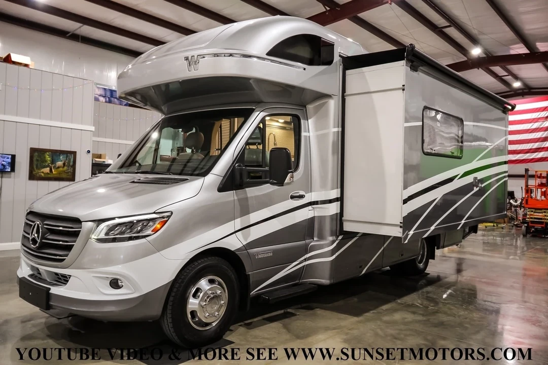 2023 Winnebago - Image 4 of 21