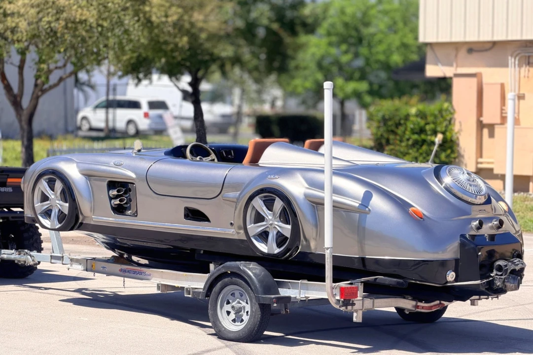 2023 WaterCar - Image 2 of 7