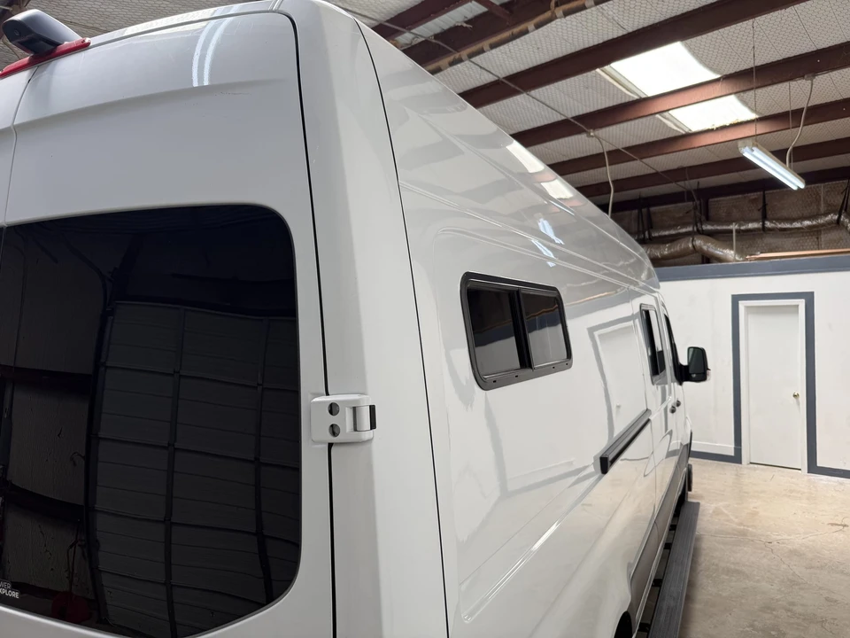 2023 Winnebago - Image 25 of 31