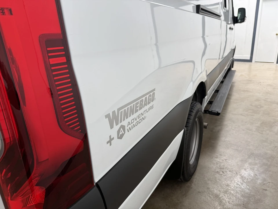 2023 Winnebago - Image 27 of 31