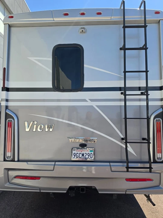 2023 Winnebago - Image 4 of 19