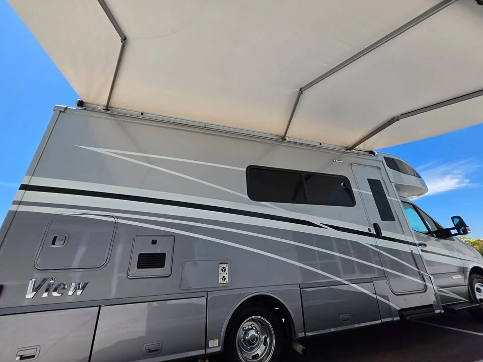 2023 Winnebago - Image 8 of 19