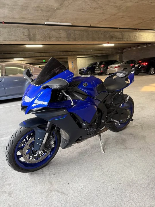 2023 Yamaha YZF - Image 2 of 5