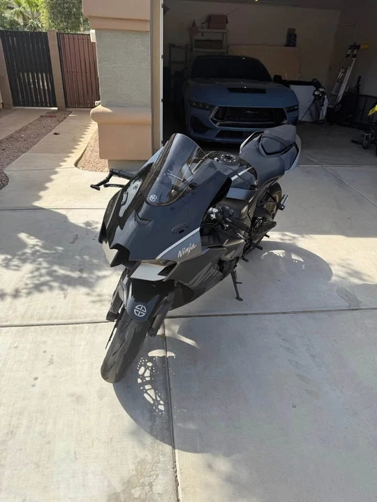 2023 Kawasaki Ninja - Image 3 of 7