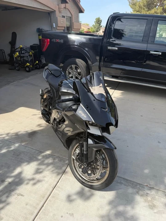 2023 Kawasaki Ninja - Image 2 of 7