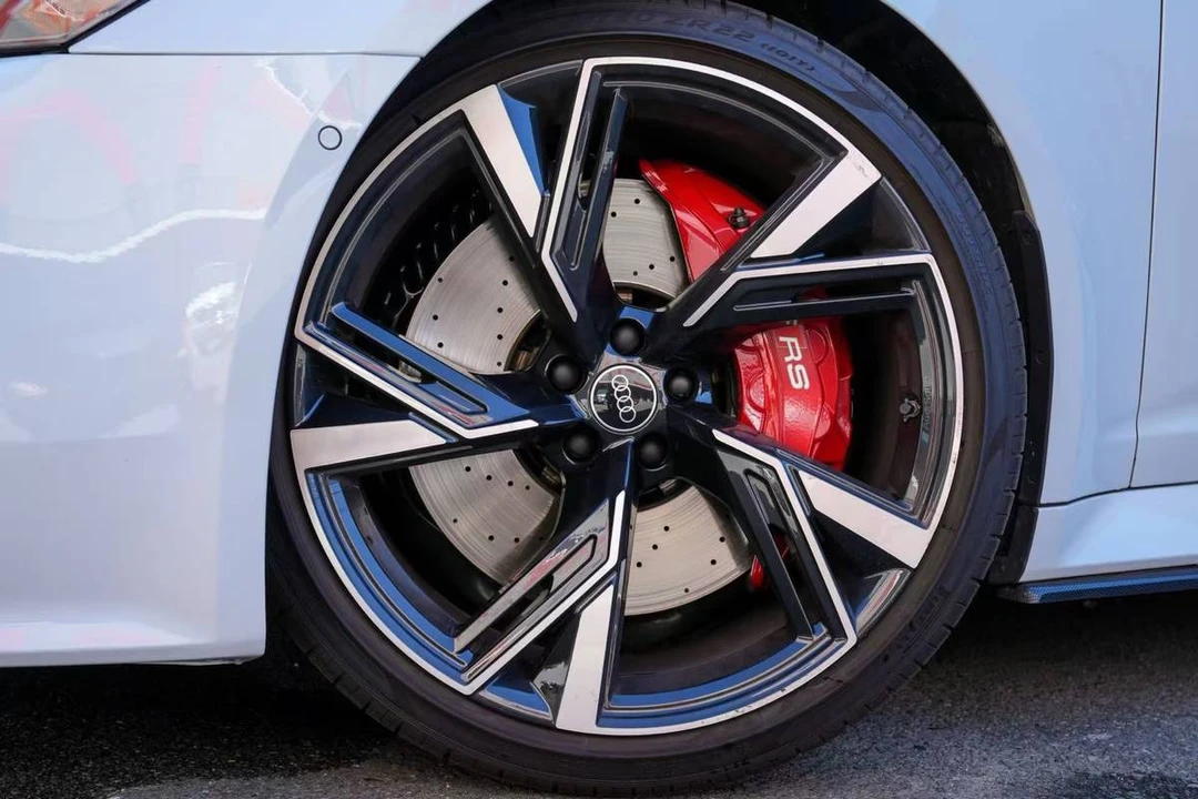 2023 Audi RS6 - Image 13 of 23