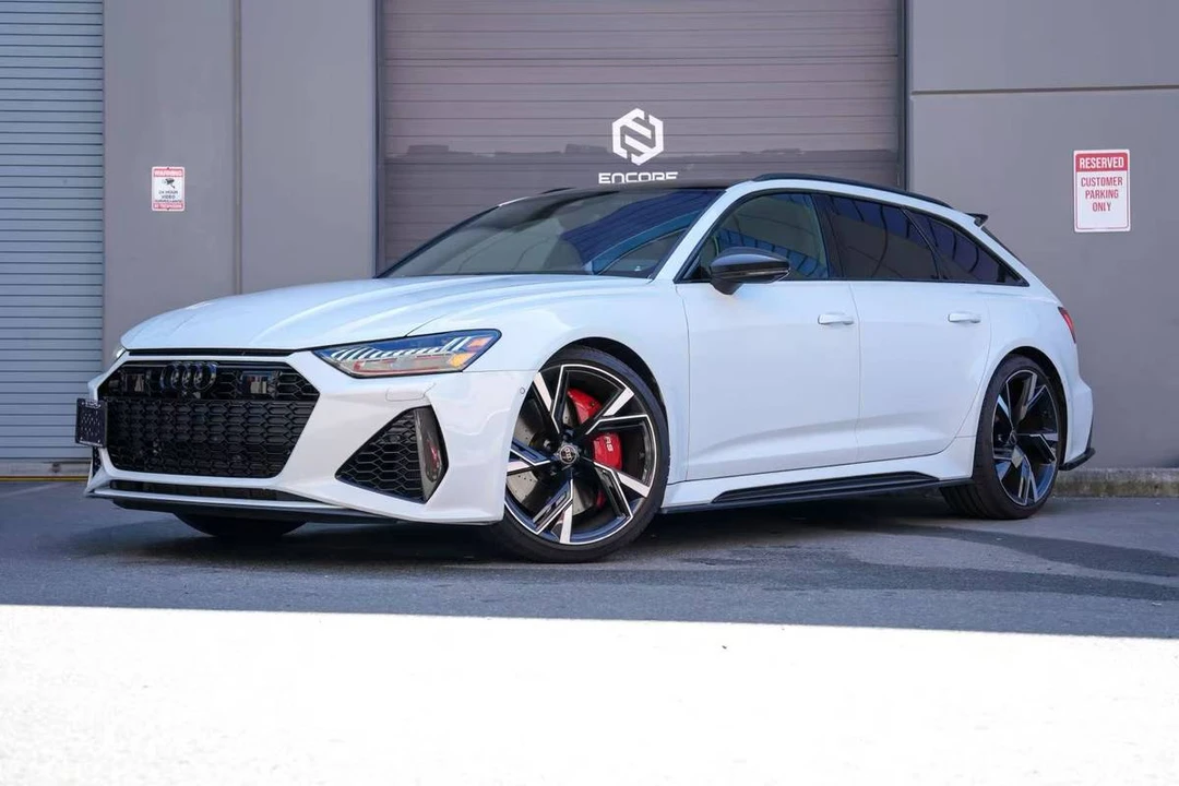 2023 Audi RS6 - Image 14 of 23