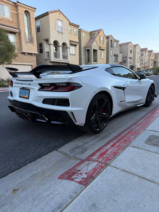 2023 Chevrolet Corvette C8 Z06 - Image 8 of 8