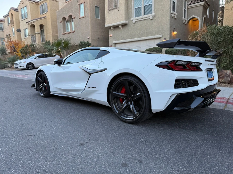 2023 Chevrolet Corvette C8 Z06 - Image 3 of 8