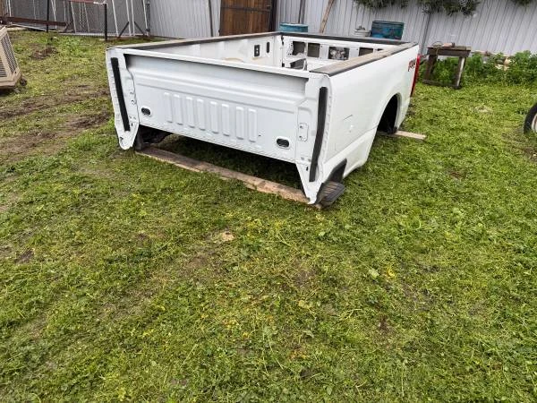 2023 Ford Super Duty 5th Gen - Image 4 of 5