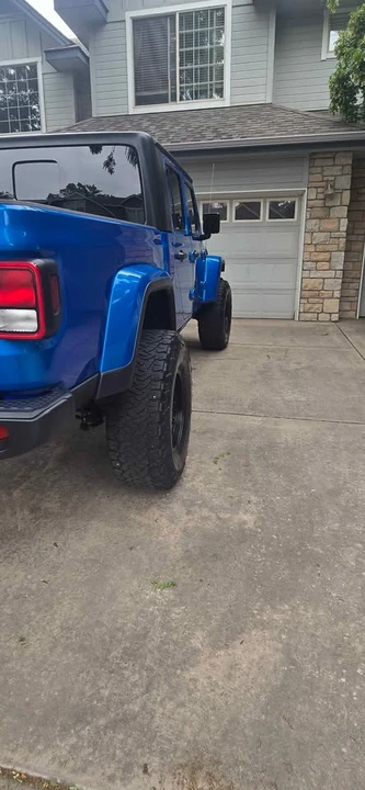 2023 Jeep JT Gladiator - Image 6 of 10