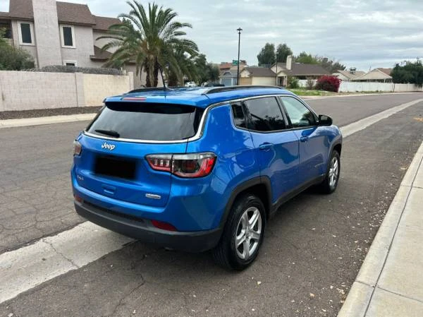 2023 Jeep Compass - Image 4 of 16
