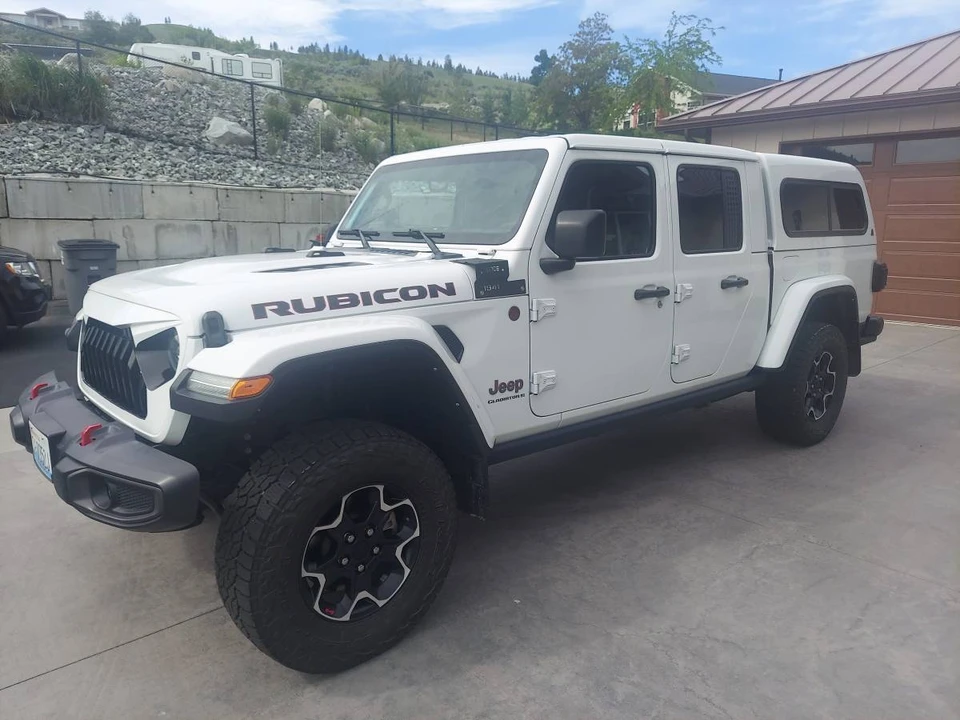 2023 Jeep JT Gladiator - Image 4 of 4