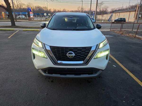 2023 Nissan Rogue - Image 5 of 17