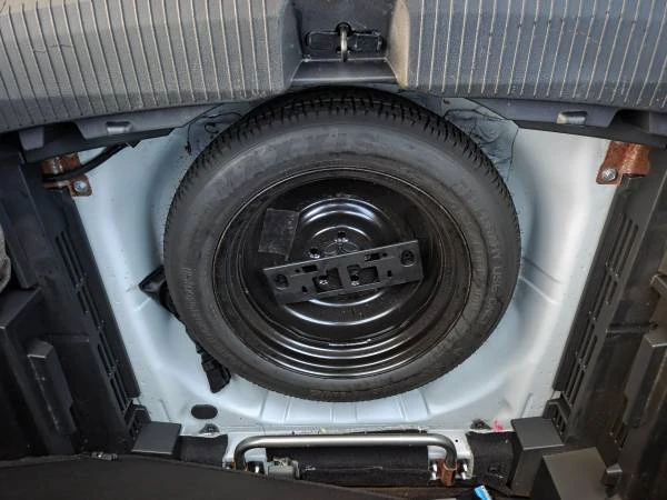 2023 Nissan Rogue - Image 7 of 17