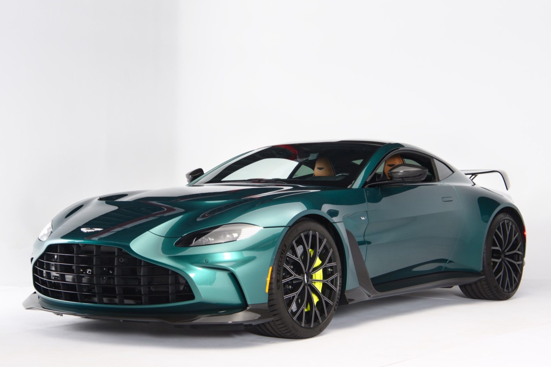 2023 Aston Martin V12 Vantage Coupe