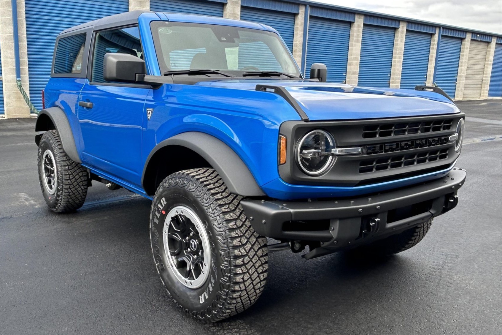 2023 Ford Bronco V6 2-Door