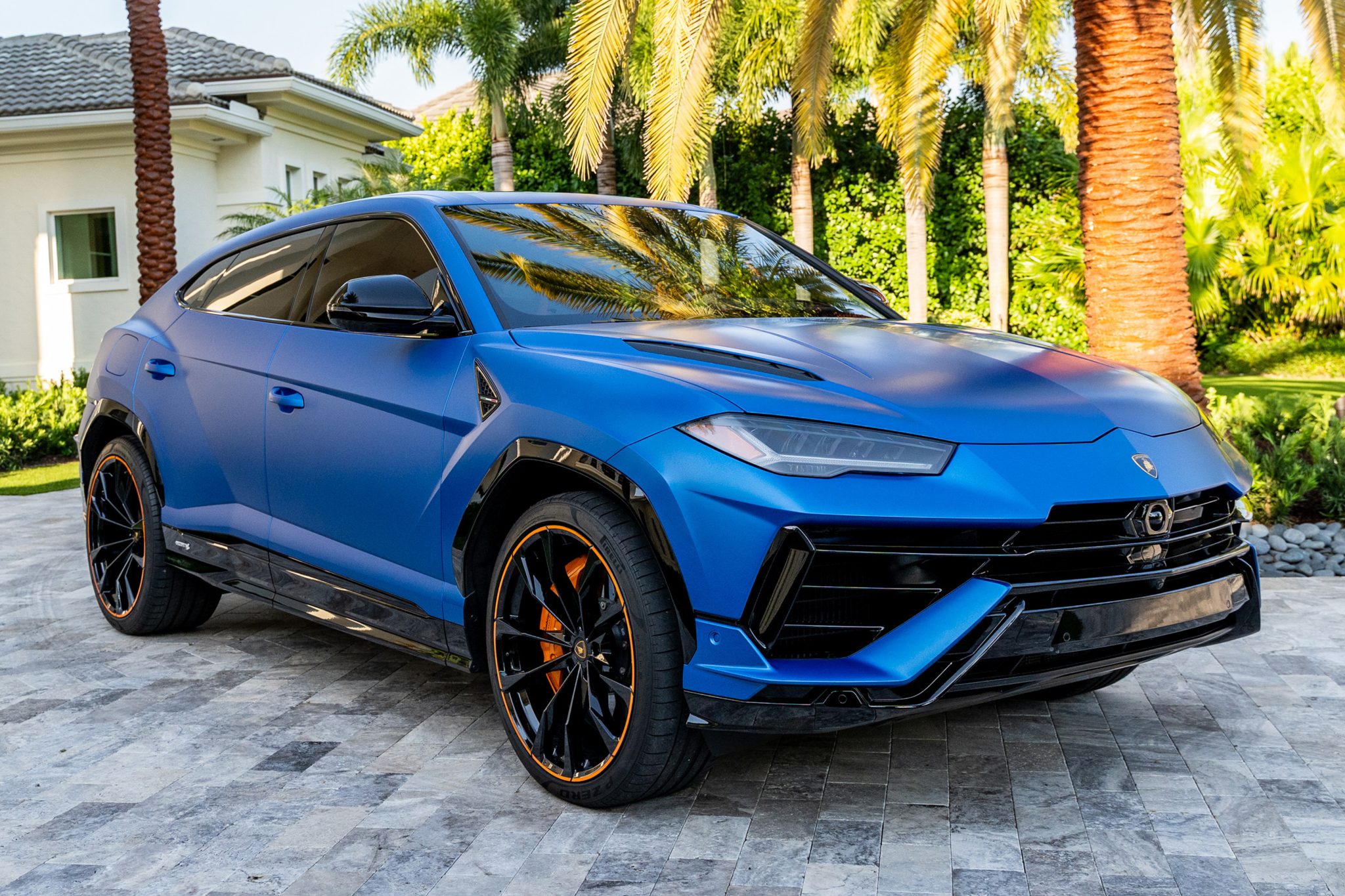 2023 Lamborghini Urus S