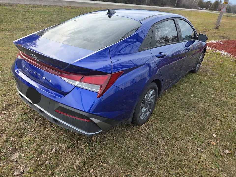 2024 Hyundai Elantra - Image 4 of 10